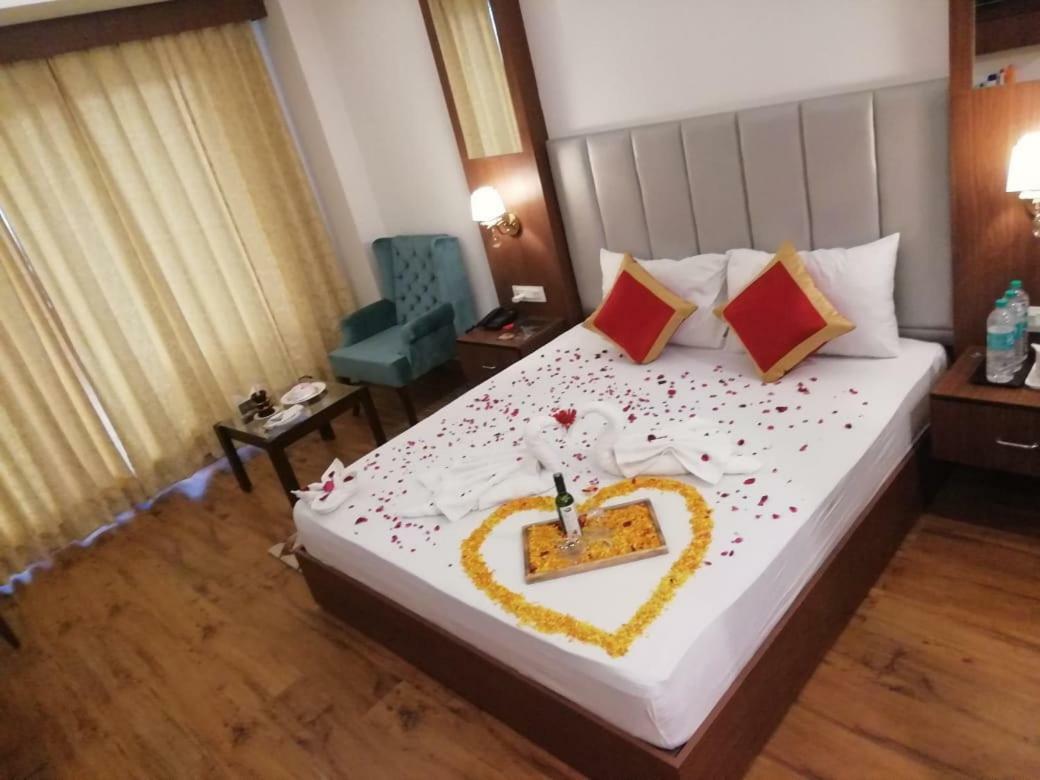 מנאלי The Laurent And Banon Resorts מראה חיצוני תמונה